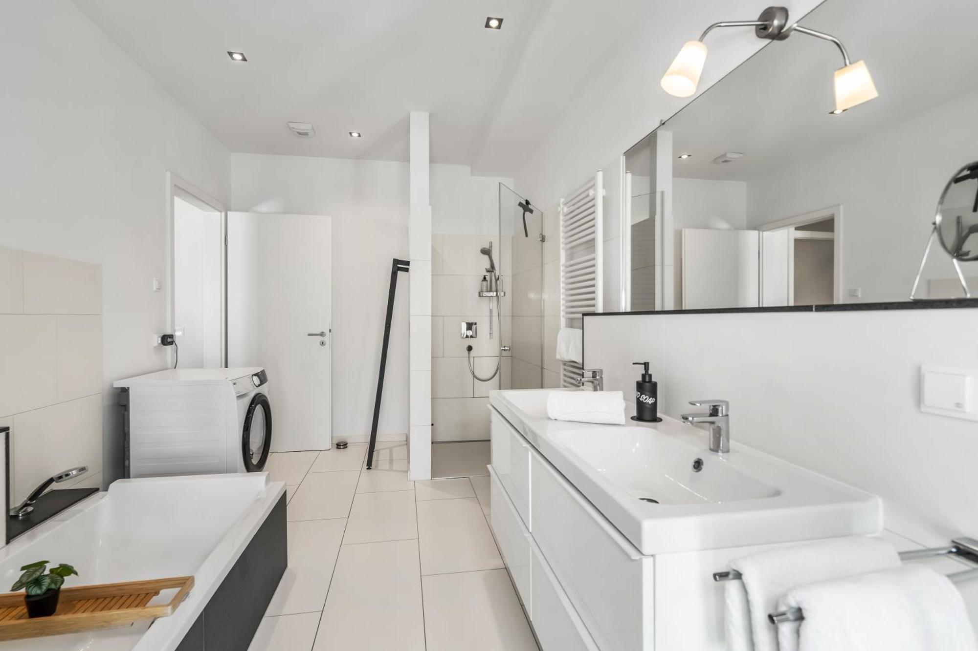 Dnd Design Loft I 170Qm I Parken I Balkon I Workstation I Netflix I Kaffee I Waschmaschine I Trockner I Xbox I Ausblick Apartment Würzburg Exterior foto